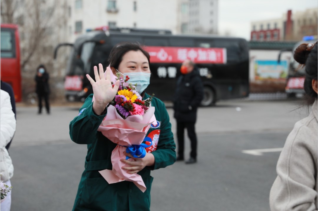 春暖花開，英雄歸來！葫蘆島市第二人民醫(yī)院支援綏中醫(yī)療隊凱旋而歸~(圖9)