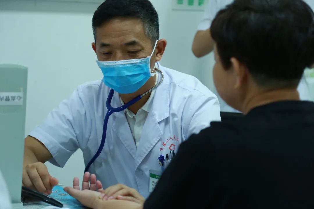 全國首批！遼西首例！葫蘆島市第二人民醫(yī)院心臟中心完成遼西首例Micra AV無導線起搏器植入術(shù)(圖1)
